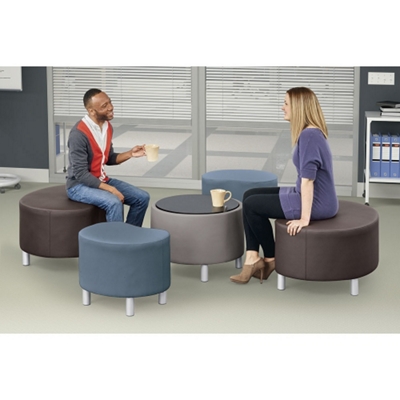 freelancer meeting with client
